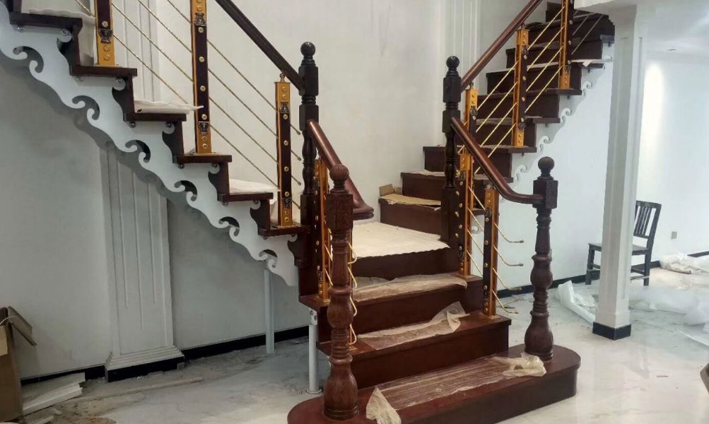 RISING DRAGON291.jpg