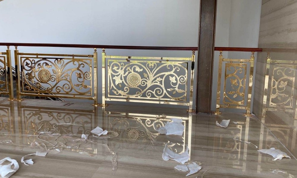 Stainless Steel Handrails Enhance Decoration Taste